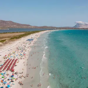 Le Rose San Teodoro (Sardinia)